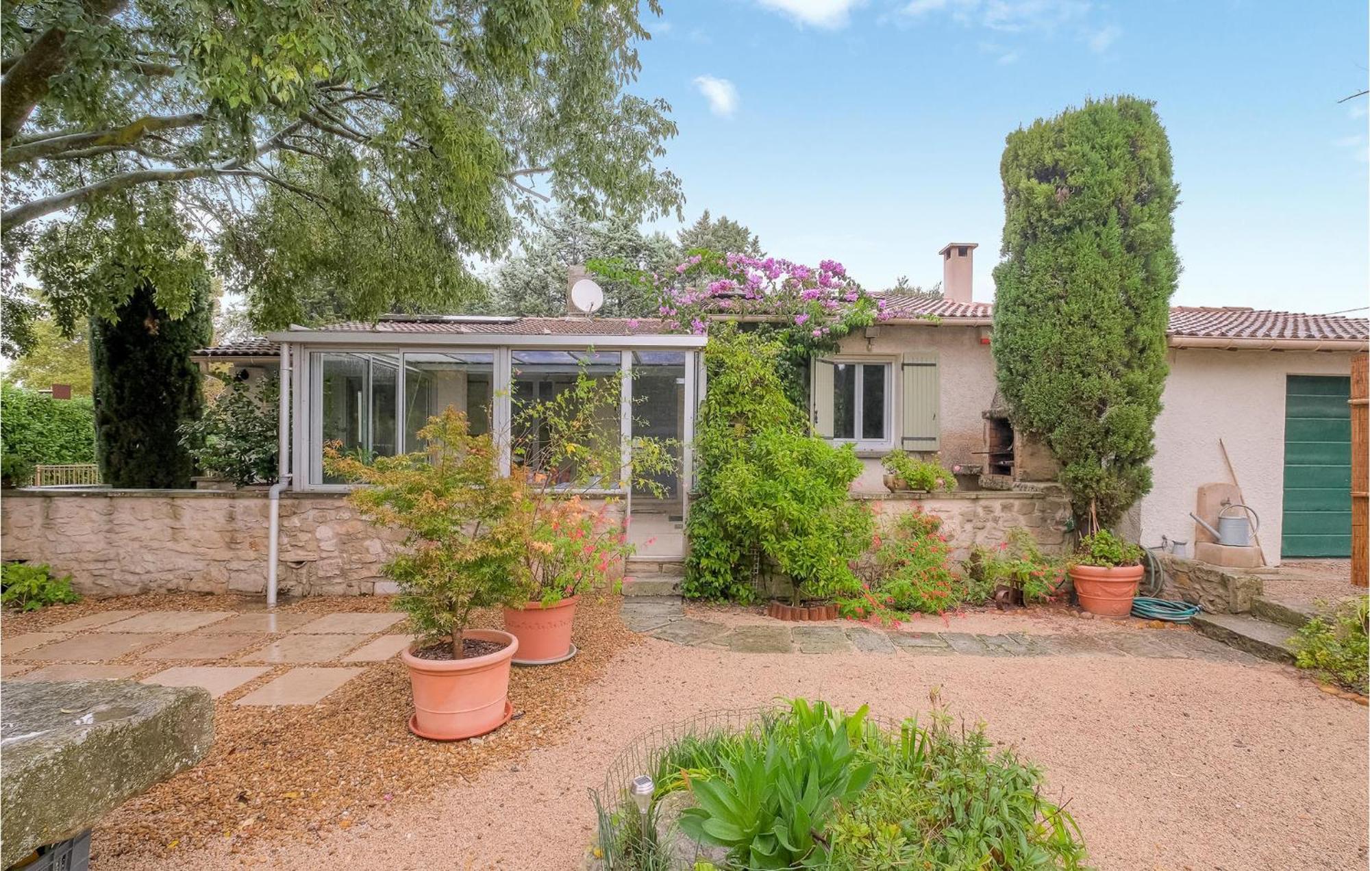 Beautiful Home In Saint-Rémy-de-Provence Exterior photo