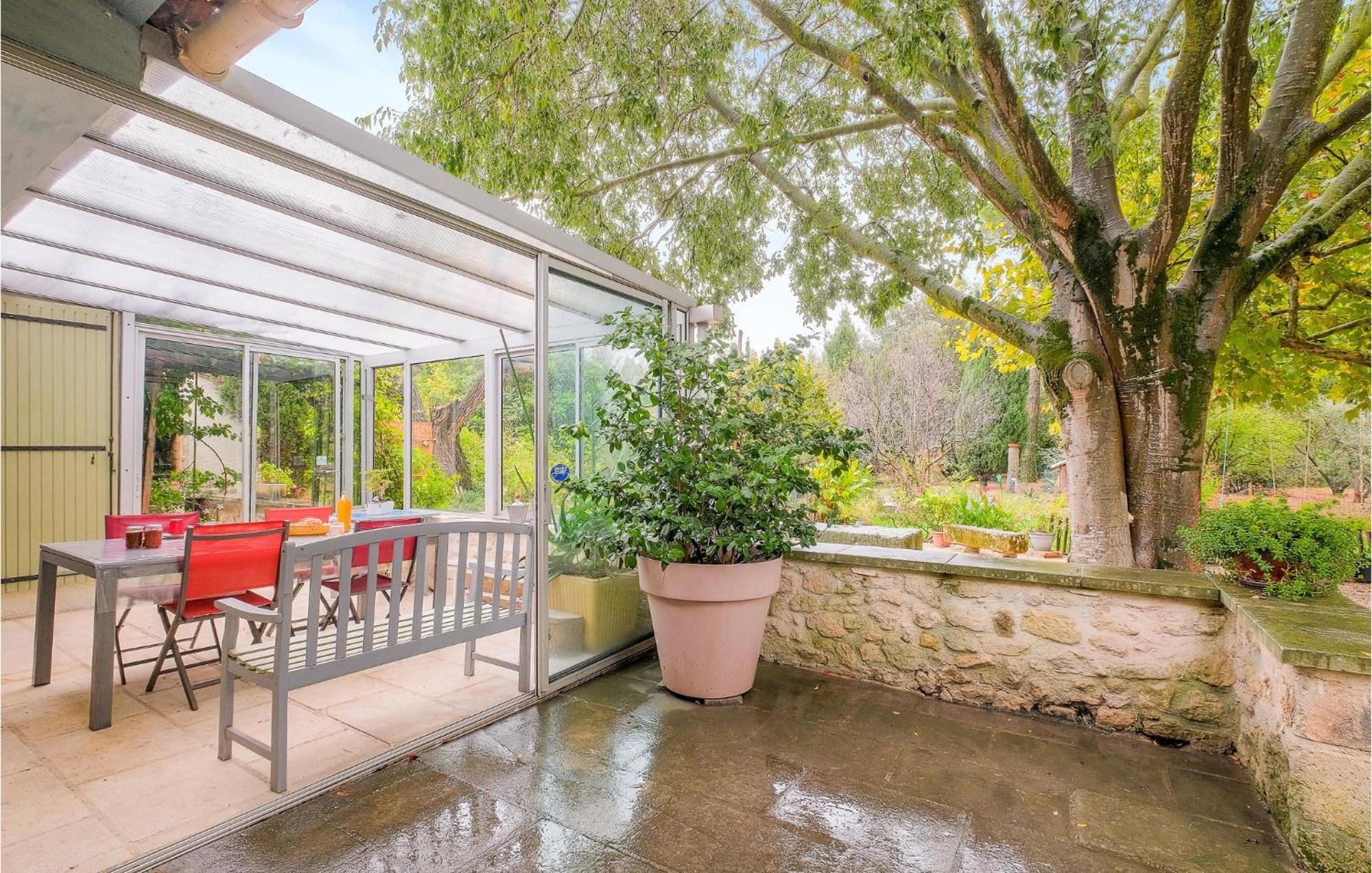 Beautiful Home In Saint-Rémy-de-Provence Exterior photo